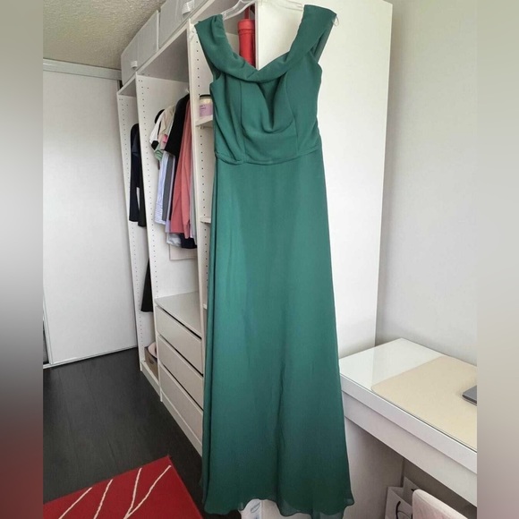 Emerald green bridesmaids dress from Mori Lee , size 10. NWT - Picture 6 of 6